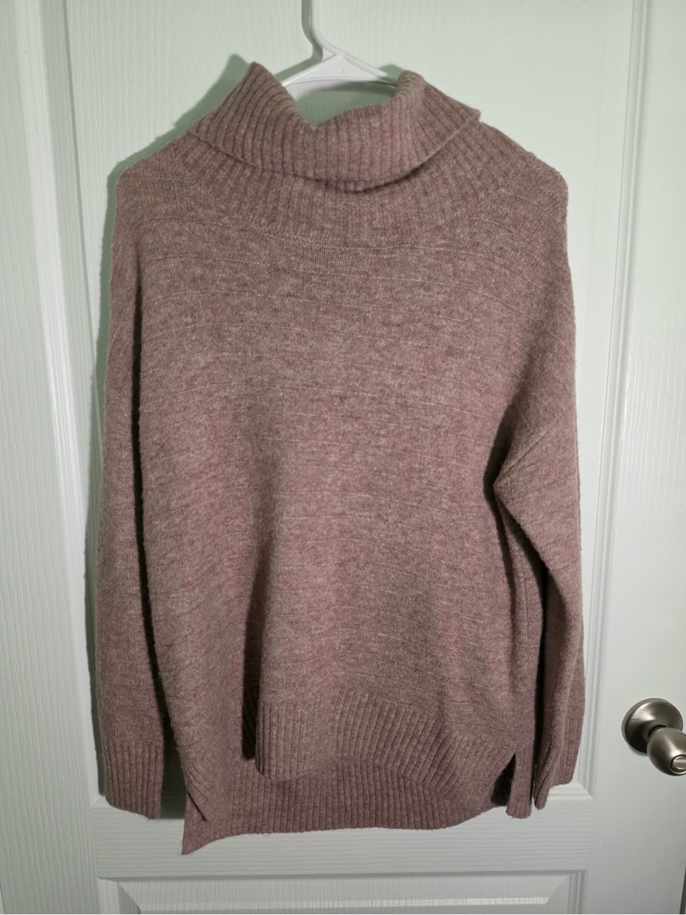 Old Navy Mauve Turtleneck Sweater